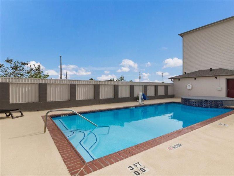 Red Roof Inn Plus + Galveston - Beachfront エクステリア 写真