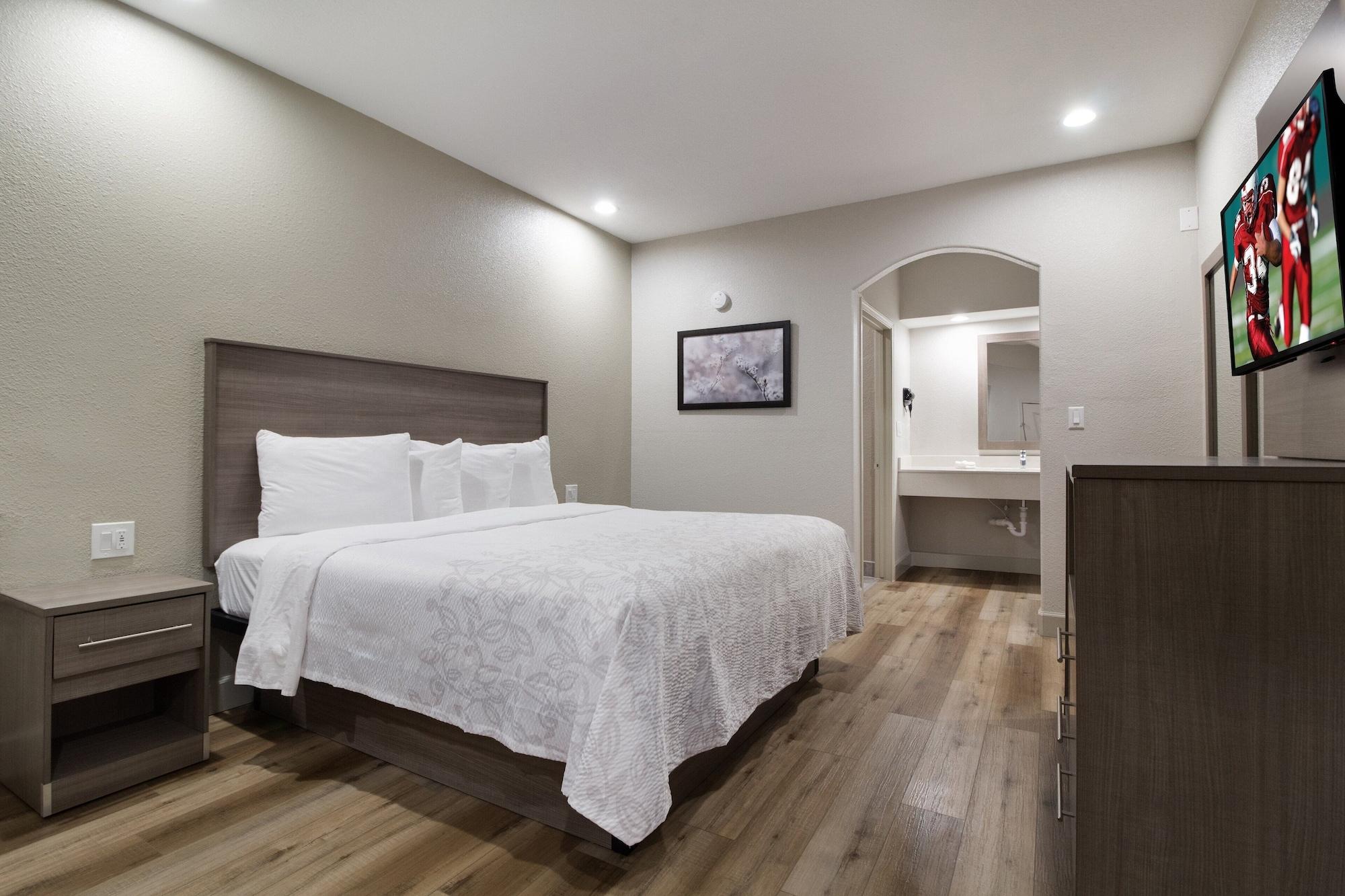 Red Roof Inn Plus + Galveston - Beachfront エクステリア 写真