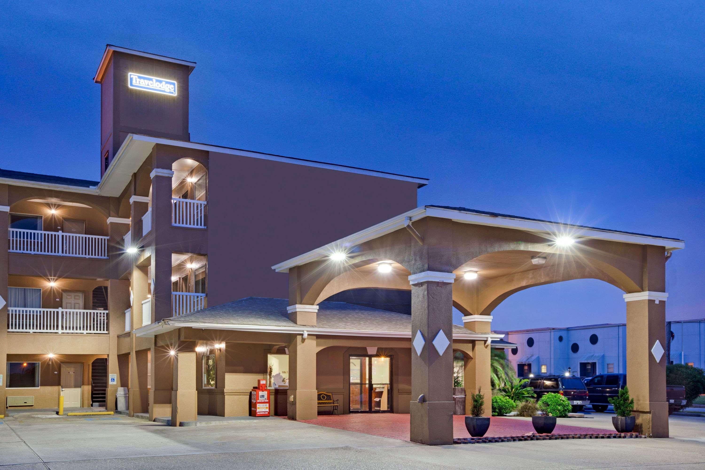 Red Roof Inn Plus + Galveston - Beachfront エクステリア 写真