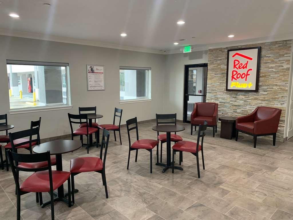 Red Roof Inn Plus + Galveston - Beachfront インテリア 写真
