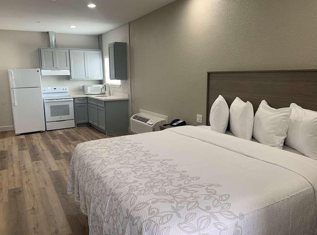 Red Roof Inn Plus + Galveston - Beachfront 部屋 写真